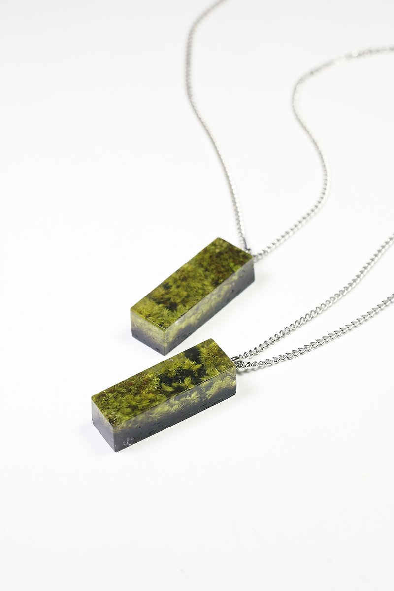 Under the sea - Necklace (from real moss & wooden) - สร้อยคอ - ไม้ สีเขียว