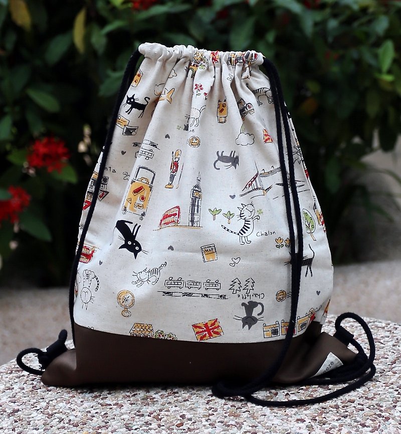 Silverbreeze~Bundle Back Backpack~Cats in the City (B18) - Drawstring Bags - Cotton & Hemp Multicolor