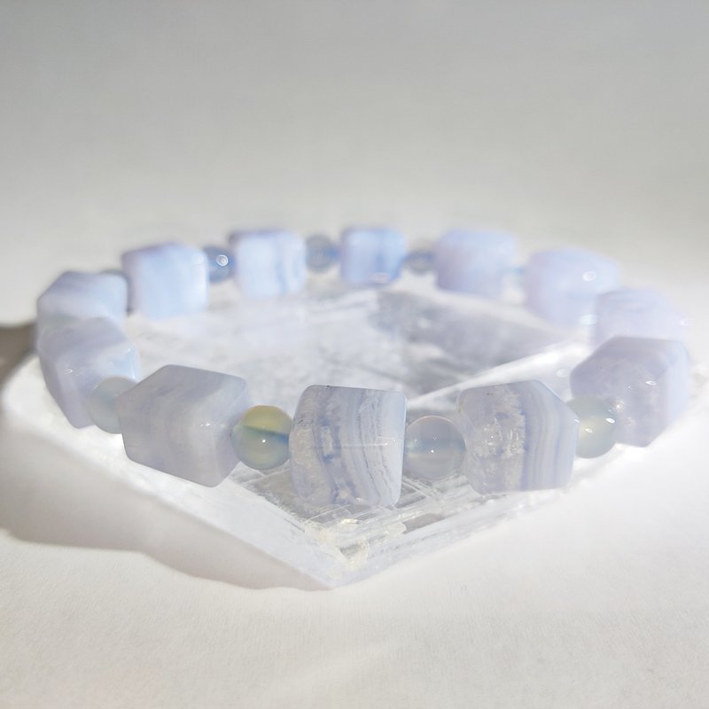 【訂制品】藍紋瑪瑙 巴西  圓珠 手串 天然水晶 11-15mm - 手鍊/手環 - 水晶 藍色