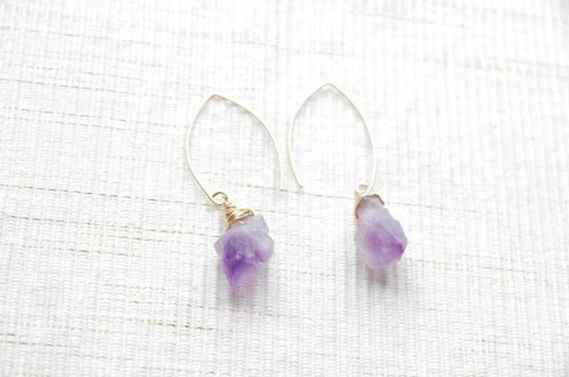 アメジストのマーキスフックピアス　（14金gf） - 耳環/耳夾 - 寶石 紫色