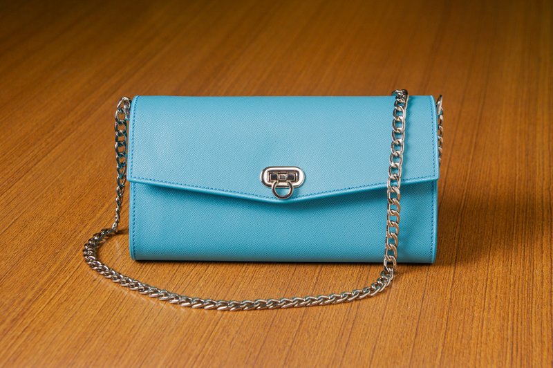 Genuine leather WOC chain wallet bag - กระเป๋าสตางค์ - หนังแท้ 