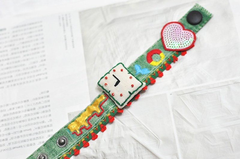 magichand painted embroidery cute fringed fake watch strap - สร้อยข้อมือ - ผ้าฝ้าย/ผ้าลินิน สีเขียว