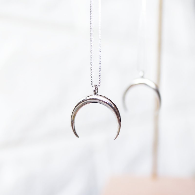 925 Silver Series-Little Crescent Galaxy Necklace Clavicle Chain - Necklaces - Sterling Silver White