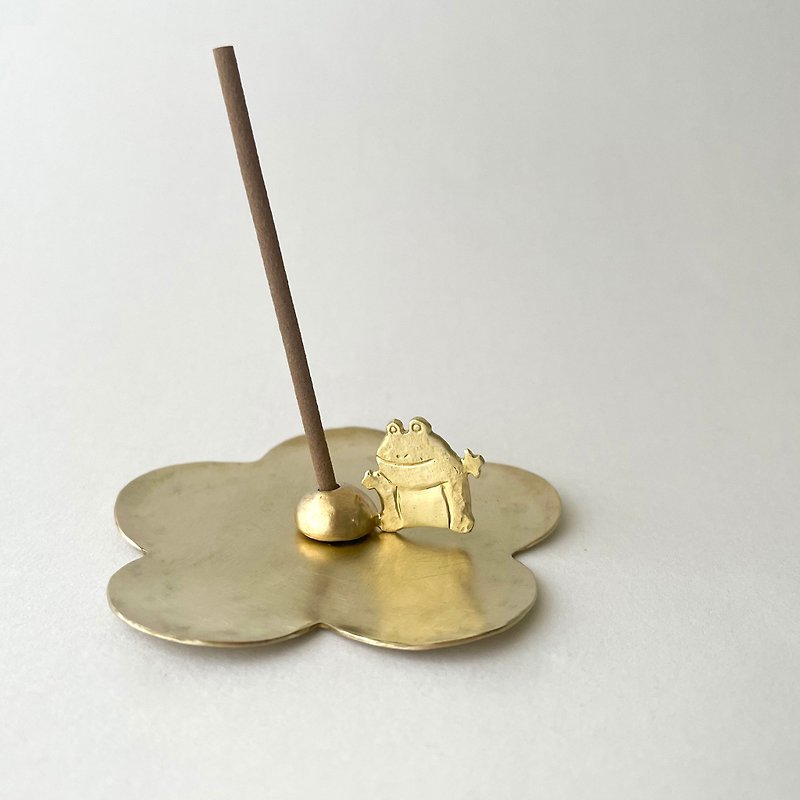 Kaeru-kun Incense Holder Brass - Fragrances - Copper & Brass Gold