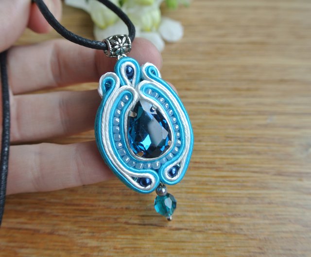 藍色吊墜 藍色項鍊 Soutache ビーズ刺繍ネックレス エスニック自由奔放