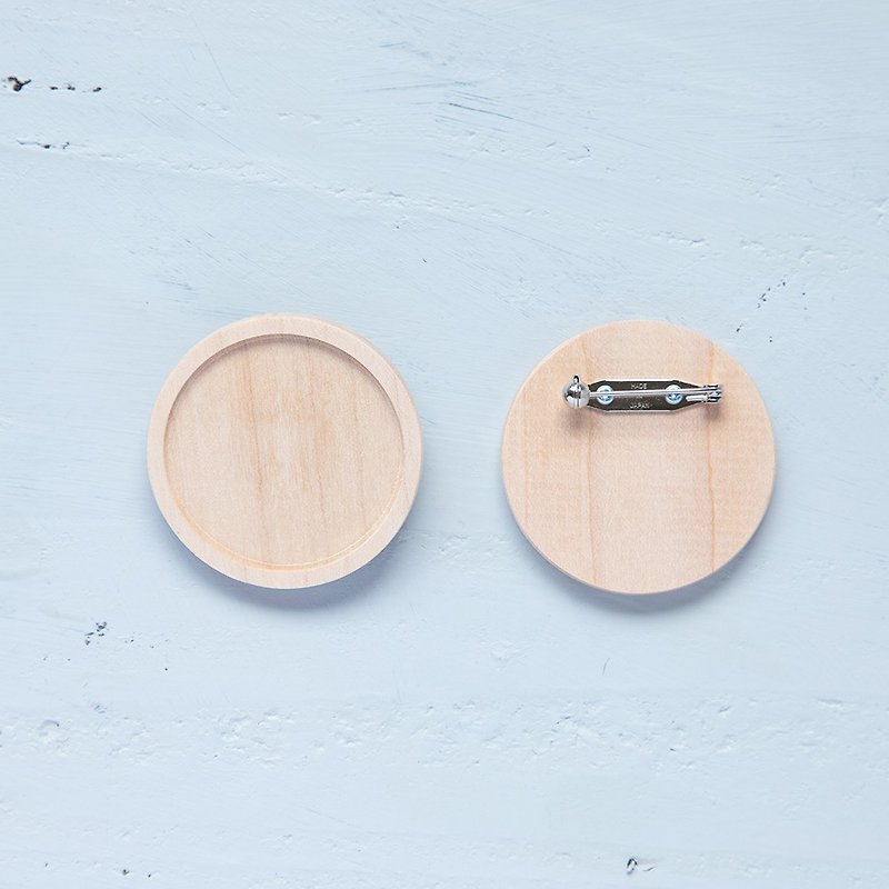 楓木胸針基地 - 圓形 小型 - 木工/竹藝/紙雕 - 木頭 咖啡色