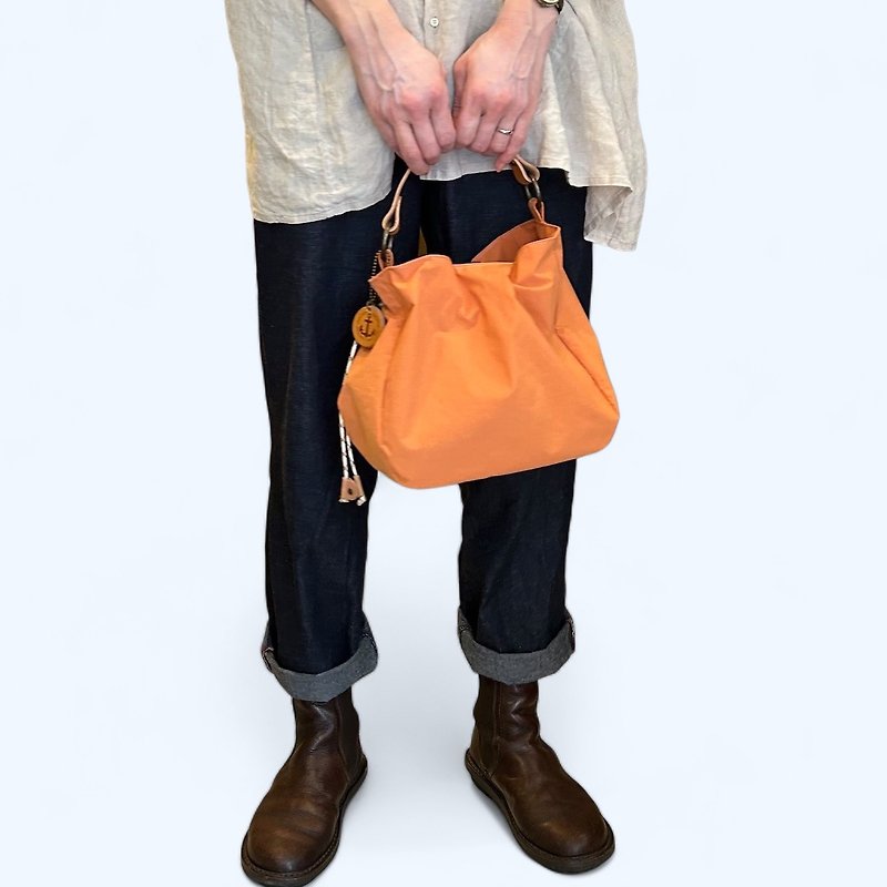 BALON　mini　オレンジ　KONBU　撥水加工ナイロン素材バッグ - 側背包/斜孭袋 - 尼龍 橘色
