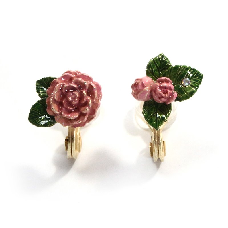 Camellia earring / Maiden camellia Clip-On EA085 - Earrings & Clip-ons - Other Metals Pink