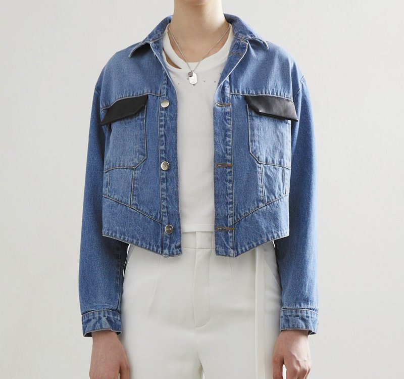 DENIM JACKET Cropped Blue with Black Vegan Leather Pocket Flap - เสื้อแจ็คเก็ต - วัสดุอื่นๆ สีน้ำเงิน