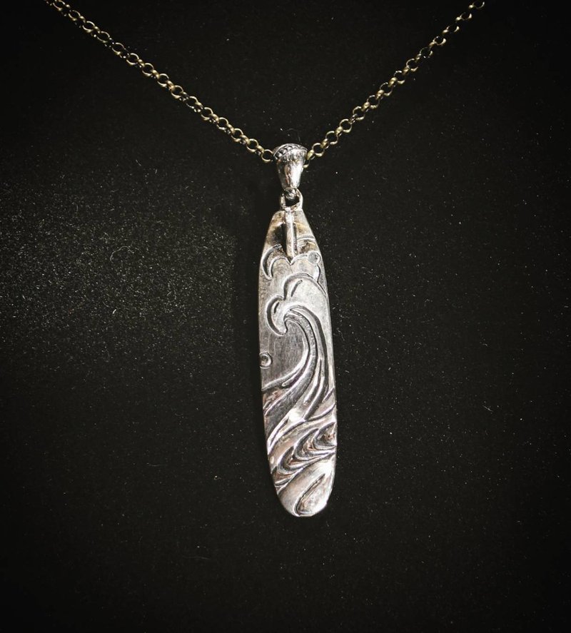 Ukiyo Ei Surfboard 925 Silver Pendant - สร้อยคอ - เงิน สีเงิน