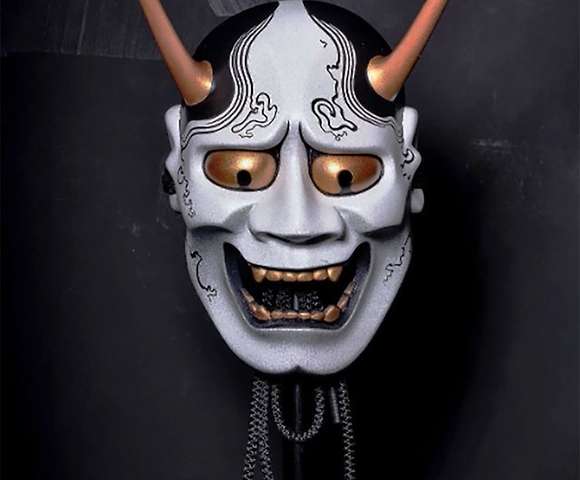 traditional kabuki mask