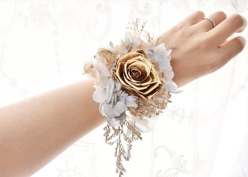 Golden rose wrist flower ring immortal flower withered flower bridesmaid wedding wedding souvenir wedding bride - เข็มกลัด/ข้อมือดอกไม้ - พืช/ดอกไม้ สีทอง