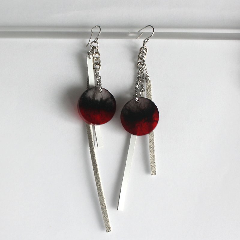Color resin wafer earrings whip blood red - Earrings & Clip-ons - Plastic Red