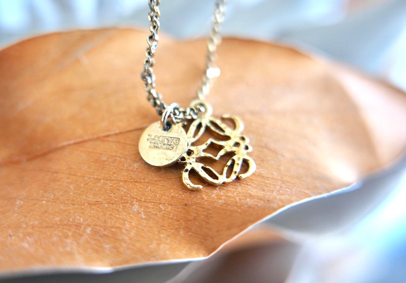 Rare - Vintage Loewe charm necklace - สร้อยคอ - โลหะ สีทอง