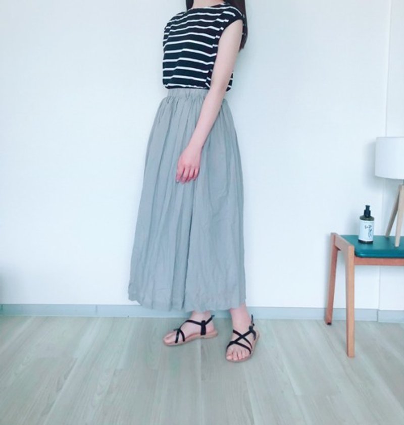 Pinkoi 代購 - 春夏襯裡縮灰半身裙銀 - 裙子/長裙 - 其他材質 