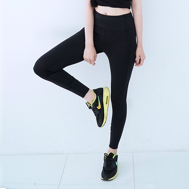 MIT女款吸排彈力機能褲GP1022黑色(瑜珈運動登山適用) - 運動褲/緊身褲 - 聚酯纖維 黑色
