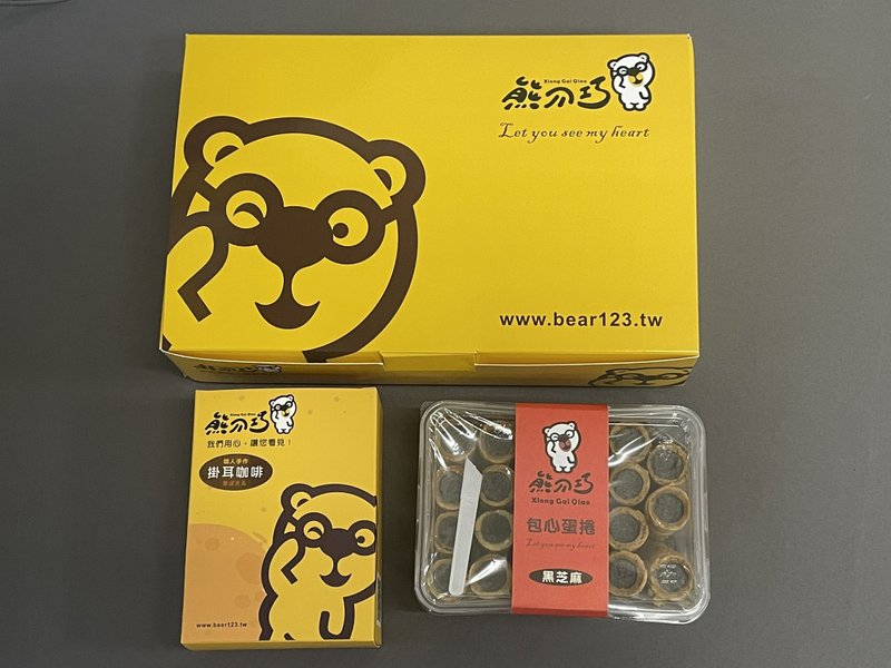 Black sesame egg roll coffee gift box sesame egg roll 23 pieces of coffee 5 packs to send bag - Snacks - Other Materials Yellow