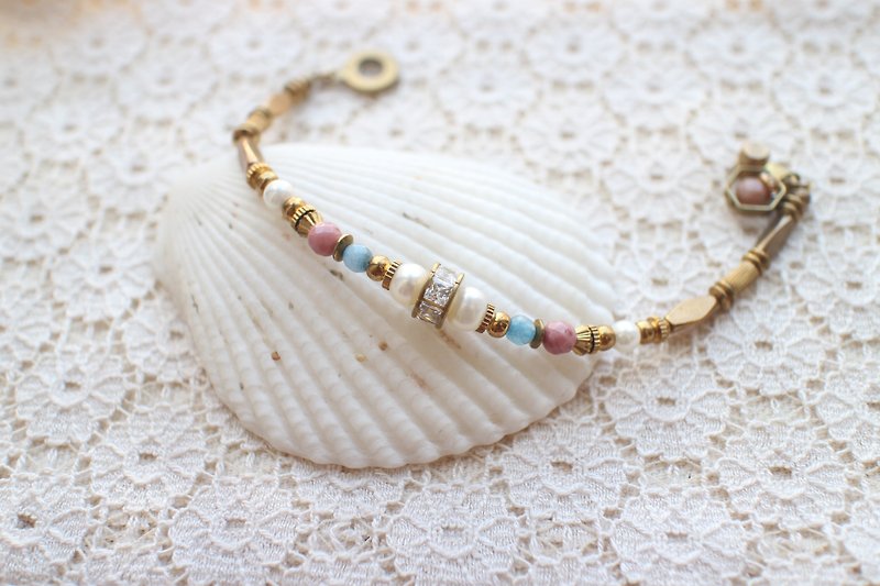 Princess' dream~ Pearl/ zircon/ brass handmade bracelet - Bracelets - Other Metals 