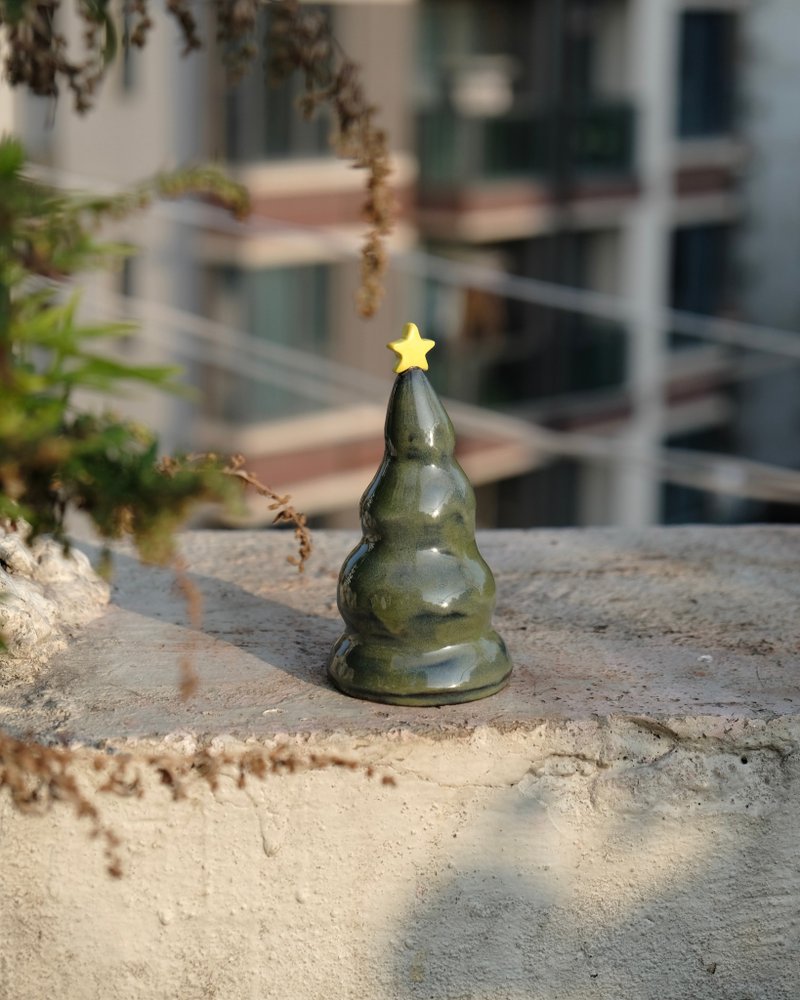 陶瓷聖誕樹擺設 - 擺飾/家飾品 - 陶 綠色