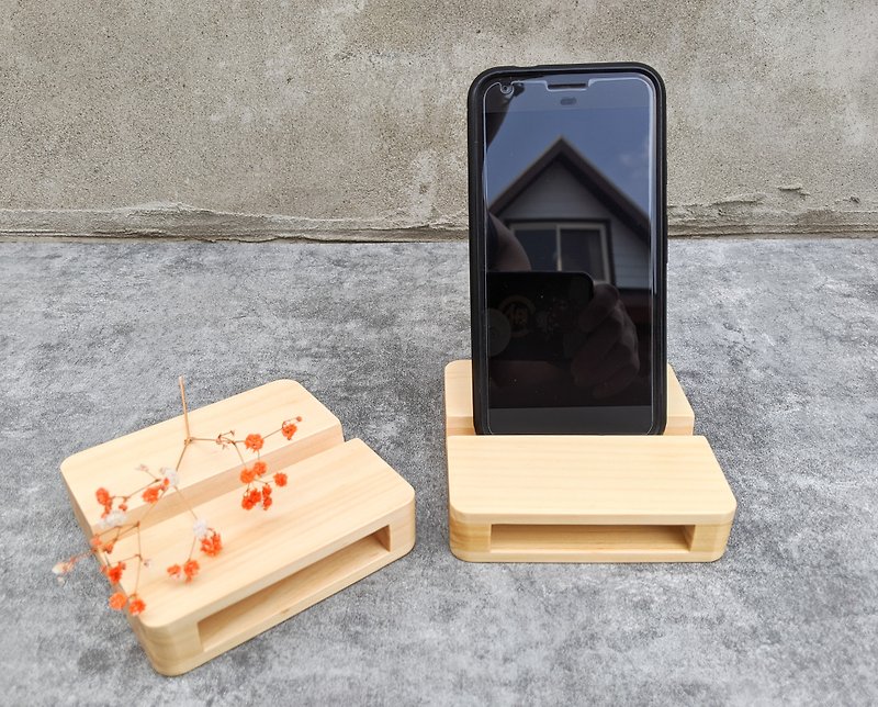 [Mobile phone stand] - mobile phone amplifier seat / amplifier seat - pine wood exchange gift / Christmas gift - ที่ตั้งมือถือ - ไม้ 