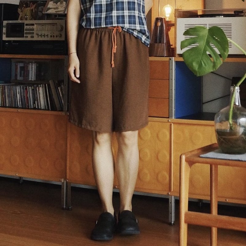 咖啡棕 夏季寬鬆五分褲休閒短褲中褲 大地色系軟糯棉麻 - 女短褲/五分褲 - 棉．麻 咖啡色
