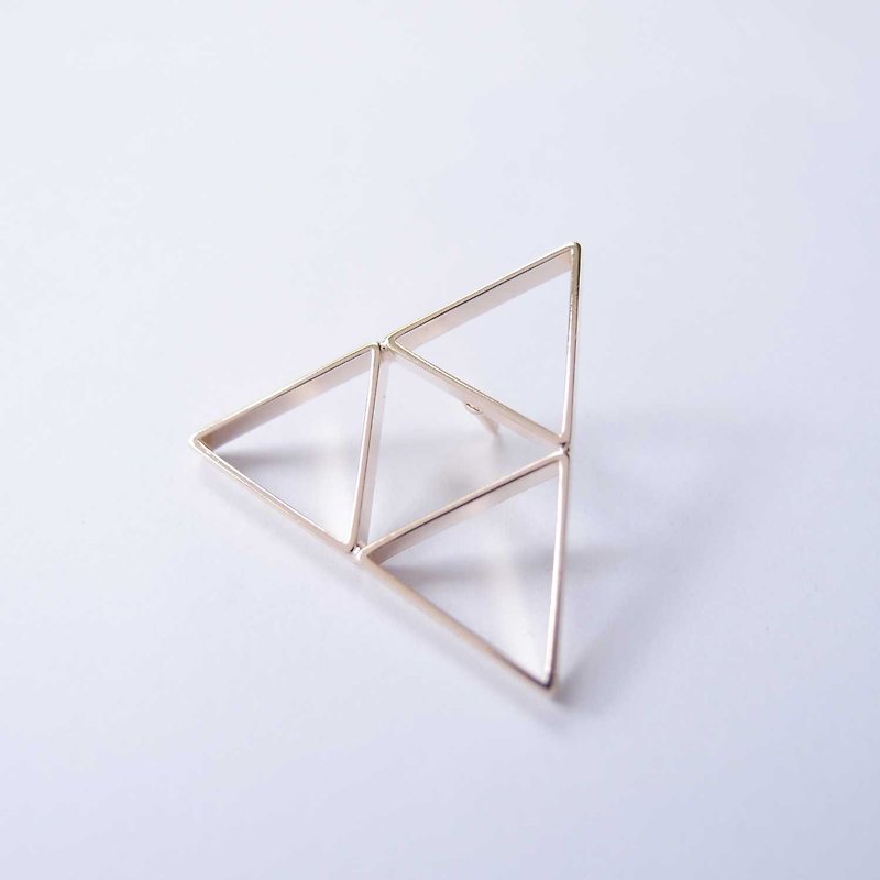 Triangular metal brooch - Brooches - Other Metals Gold