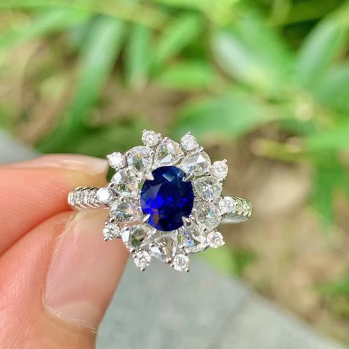 臺北奧斯珠寶｜客製莫桑石、莫桑鑽、GIA鑽石、彩色寶石 臺北奧斯珠寶 1.06ct 無燒皇家藍藍寶石戒指