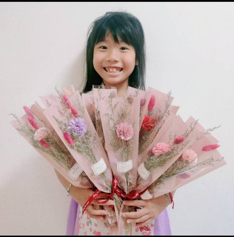 【LINGLING'G STUDIO】母親節康乃馨 企業工商禮 母親節 - 乾燥花/永生花 - 植物．花 多色