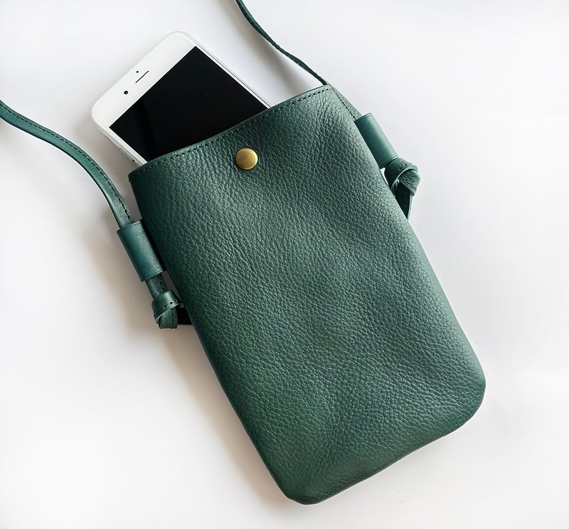 turquoise shoulder pochette - กระเป๋าแมสเซนเจอร์ - หนังแท้ สีเขียว