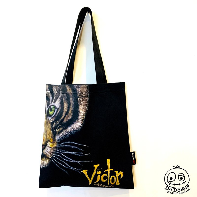 Hand-painted illustration tiger canvas bag/environmental bag/shopping bag/handbag/tote bag/shoulder side backpack - Handbags & Totes - Cotton & Hemp 