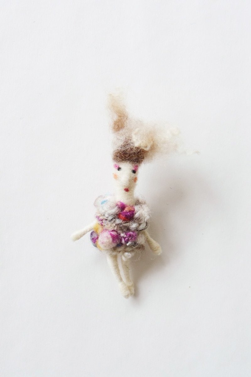 noil *brooch / wool felt - 胸針 - 羊毛 粉紅色