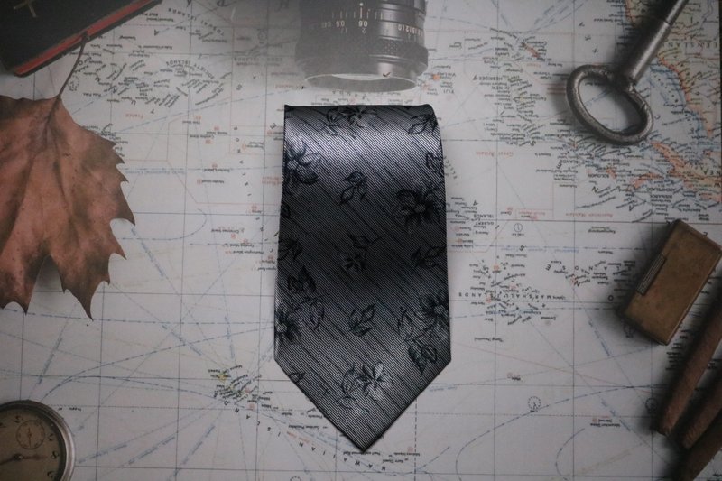 灰色花卉真絲領帶雅痞復古紳士裝necktie - 領帶/領帶夾 - 絲．絹 灰色