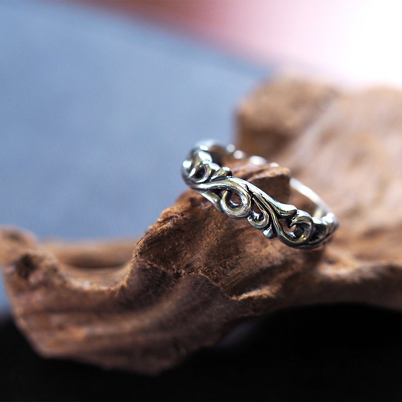Bo Tao-Wave Narrow Ring 925 Sterling Silver Ring - แหวนทั่วไป - เงินแท้ สีเงิน