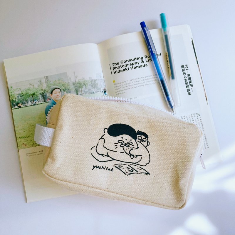 Goro zipper storage bag cosmetic bag pencil case - กระเป๋าเครื่องสำอาง - ผ้าฝ้าย/ผ้าลินิน 