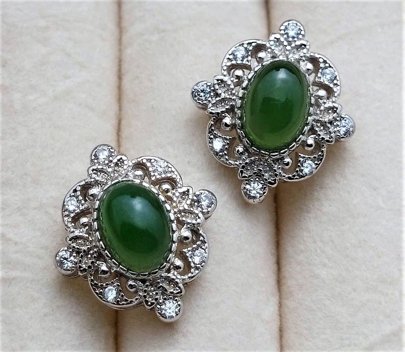 JadeStyle White Gold Plated Silver Nephrite Taiwan Jade Elegant Stud Earrings - Earrings & Clip-ons - Jade 