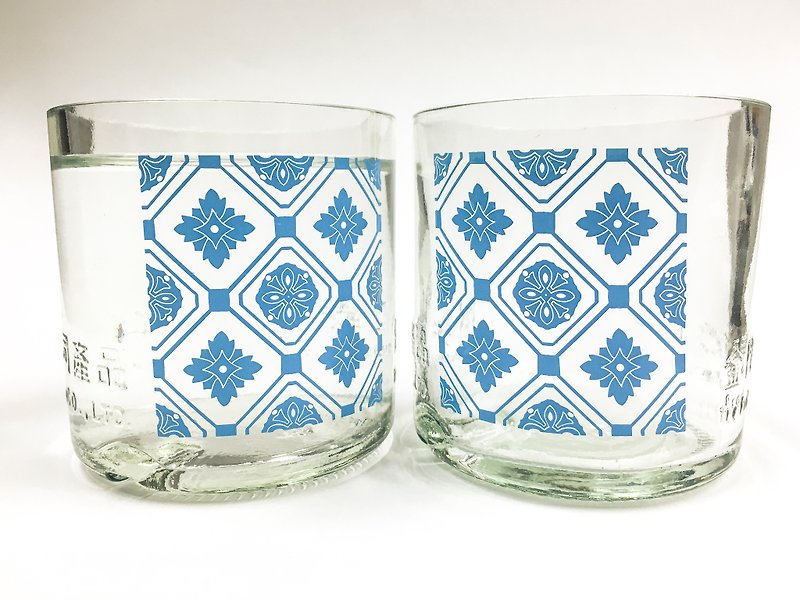 Kinmen Kaoliang Liquor Glass Cup - Mugs - Glass Blue