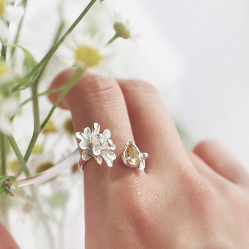 Chamomile Aquamarine Ring - General Rings - Sterling Silver Yellow