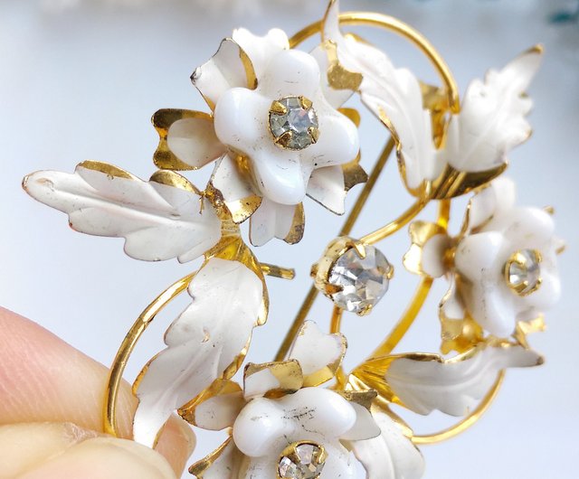 【美品】フランス 50’s クラシカル ブローチ ヴィンテージ 貴婦人 ストーン 美品】フランス 50's クラシカル ブローチ ヴィンテージ 貴婦人