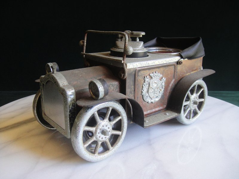 【老時光 OLD-TIME】早期二手金屬老車擺飾品 - 居家收納/收納盒/儲物盒 - 其他材質 多色