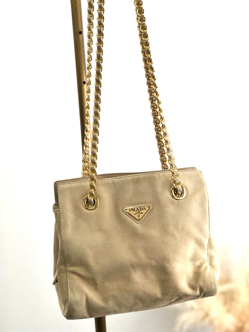 【 日本直送　名牌中古包 】PRADA プラダ ショルダーバッグ ベージュ トライアングルロゴ スエード チェーンショルダー vintage  4erk77 - 側背包/斜背包 - 真皮 咖啡色