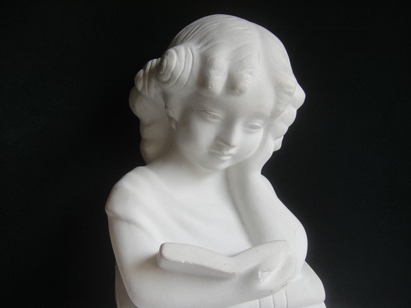 【老時光 OLD-TIME】早期二手石膏材質閱讀少女 - 擺飾/家飾品 - 其他材質 多色