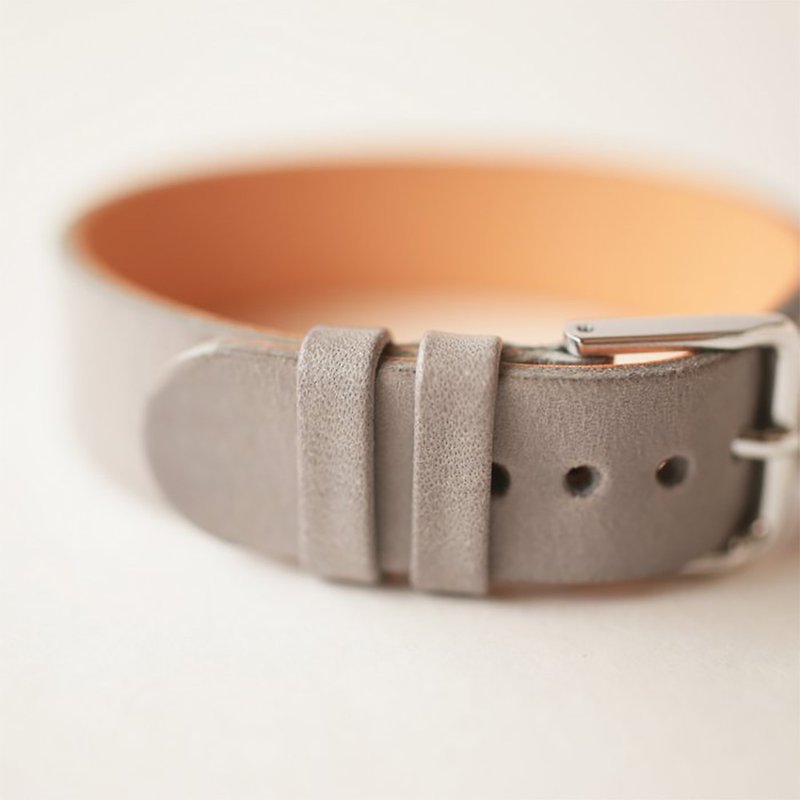 【オーダーメイド】7mm本牛革ストラップ/グレー/ヌメ牛革 - 腕時計ベルト - 革 グレー