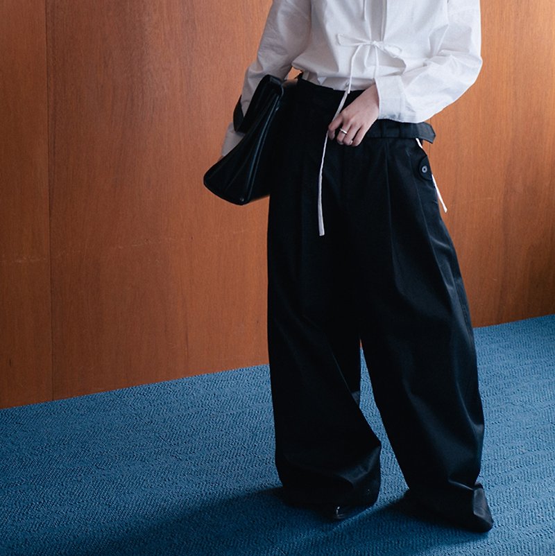 REDO multi-pleat Japanese minimalist trousers - Women's Pants - Other Materials Black