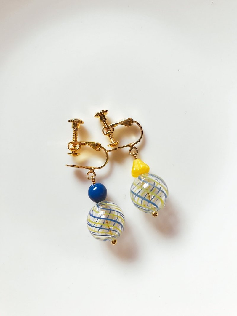 Vintage Transparent Sugar / English Lemon Tea Sugar Glass Ball Dangle Earrings - Earrings & Clip-ons - Glass Yellow