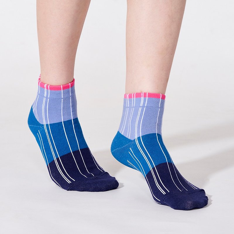 地心引力 1:2 /藍/ 襪子 - 襪子 - 棉．麻 藍色