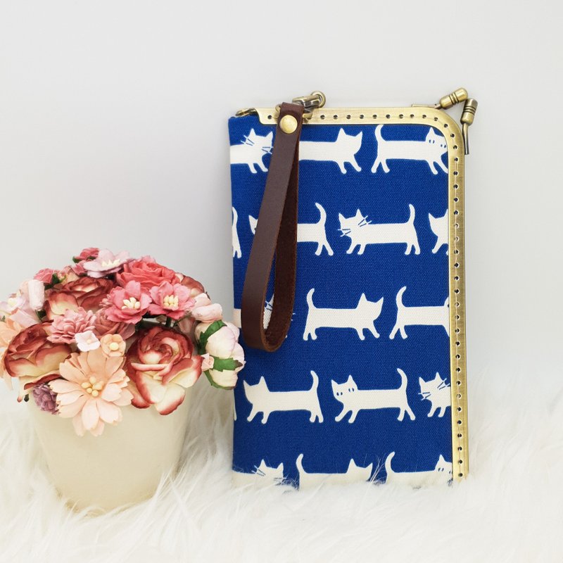 Cute cat mobile phone wallet - kiss lock - 其他 - 棉．麻 藍色