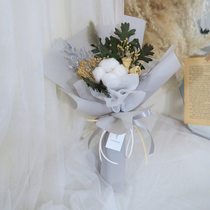 Graduation bouquet - Blessings from cotton | Dry bouquet/everlasting bouquet/small bouquet/dry flower - ช่อดอกไม้แห้ง - พืช/ดอกไม้ สีเทา
