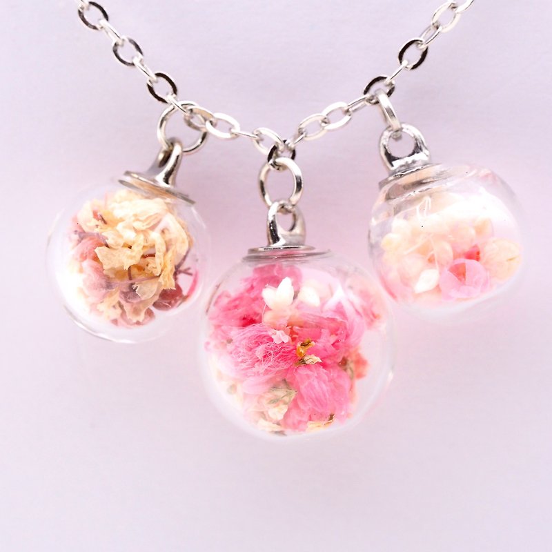 「愛家作-OMYWAY」Handmade three Dried Flower Necklace - Glass Globe Necklace - Chokers - Glass White