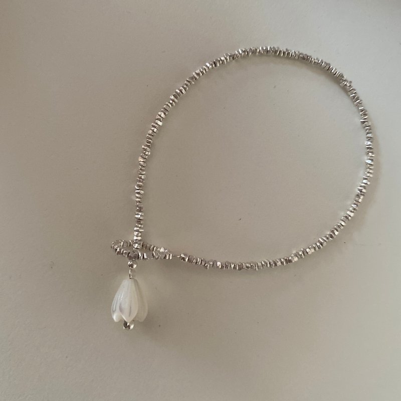 Lily of the Valley Natural Shell Bracelet Silver Scrap Silver - สร้อยข้อมือ - เงินแท้ 