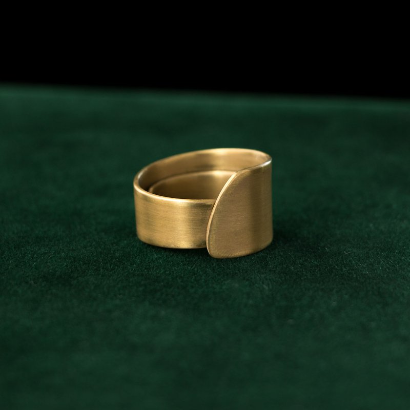 Brass Ring-Covering. Brushed Style - แหวนทั่วไป - ทองแดงทองเหลือง 